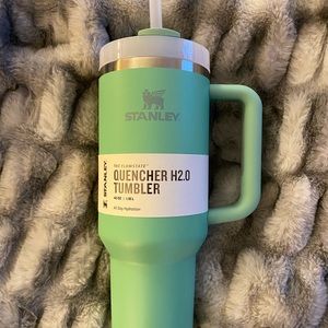 Stanley Quencher H2.0 Flowstate Tumbler (40oz, Jade)